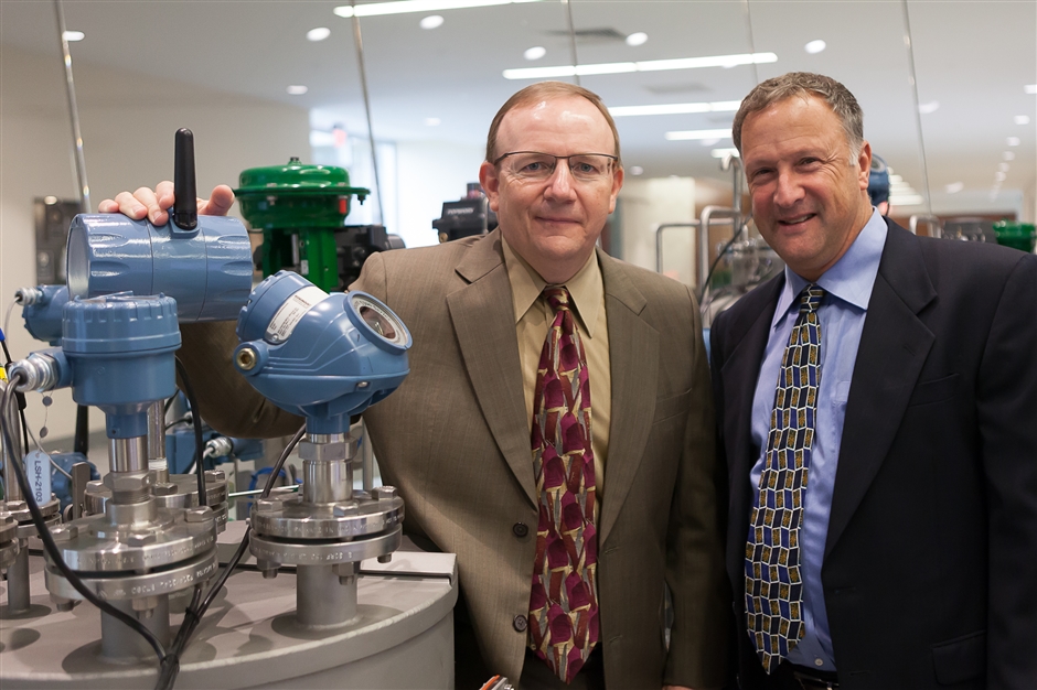 We are strong believers in standards organizations that provide open platforms for interoperability." Emerson's Peter Zornio (left) together with the FieldComm Group's Ted Masters on Emerson's recent donation of the PIDPlus wireless controller to the nonprofit organization.